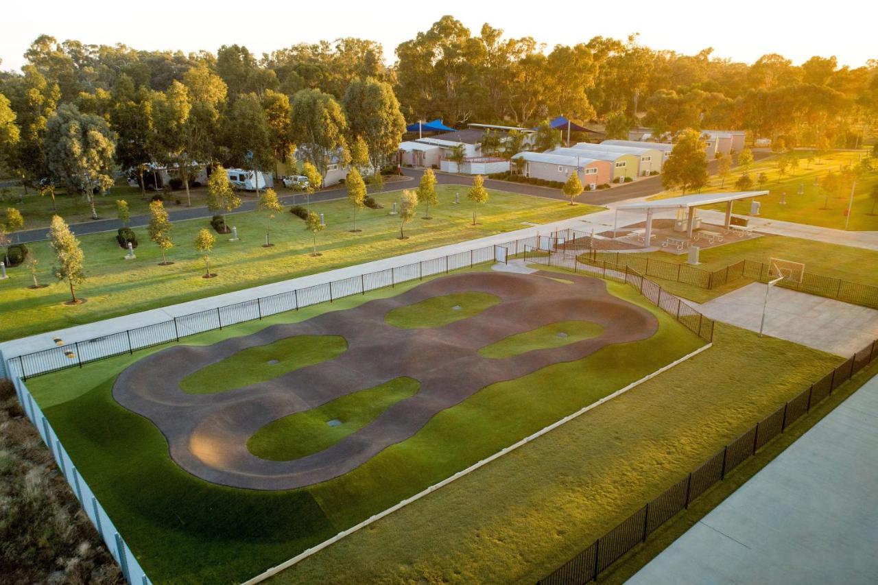 Big4 Deniliquin Holiday Park Exterior photo