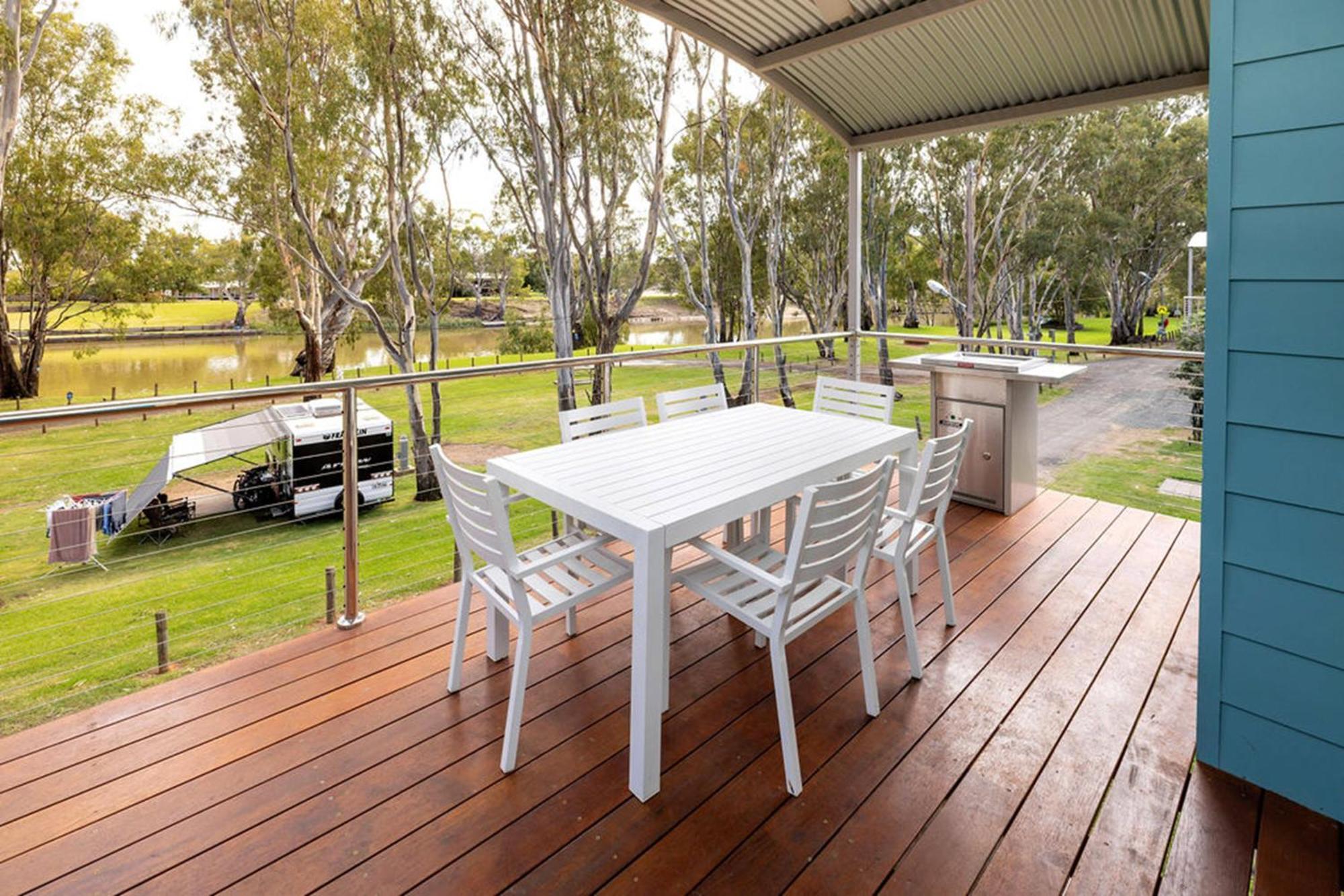 Big4 Deniliquin Holiday Park Room photo